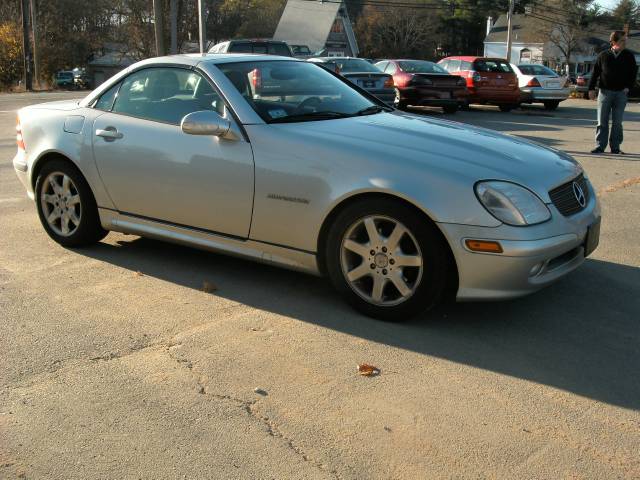 Mercedes-Benz SLK Class 2001 photo 1