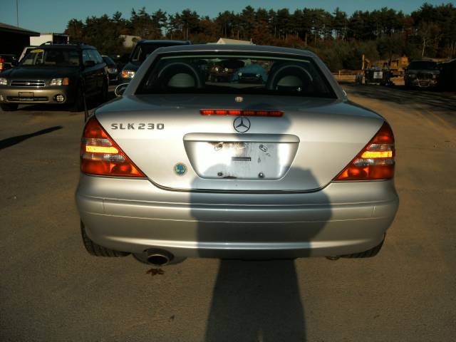 Mercedes-Benz SLK Class 2001 photo 2