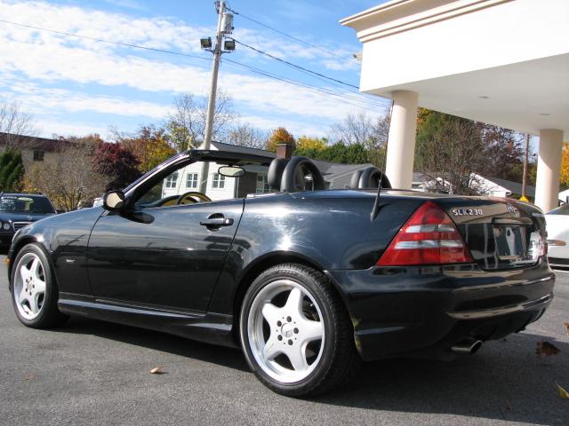 Mercedes-Benz SLK Class 2001 photo 3