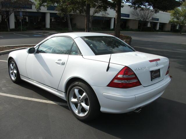 Mercedes-Benz SLK Class 2001 photo 3