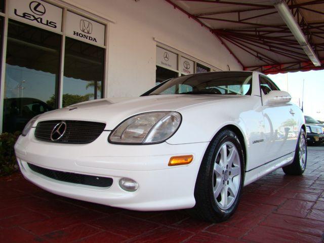 Mercedes-Benz SLK Class 2002 photo 3