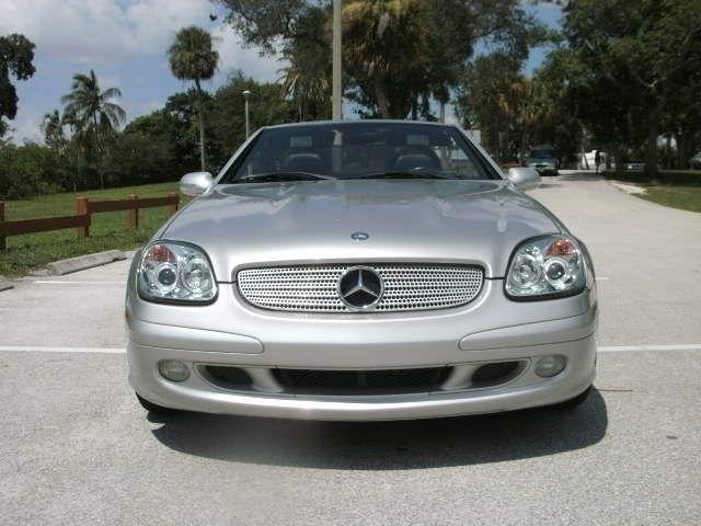 Mercedes-Benz SLK Class 2004 photo 3