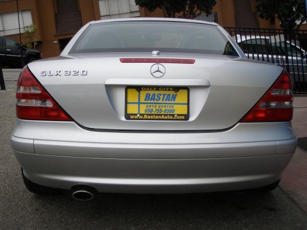 Mercedes-Benz SLK Class 2004 photo 3