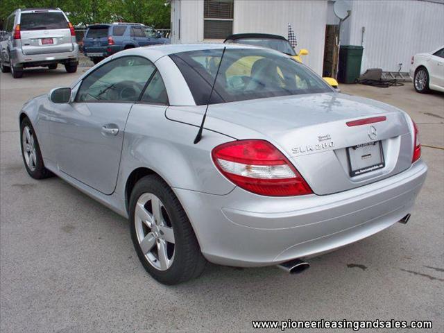 Mercedes-Benz SLK Class 2006 photo 5