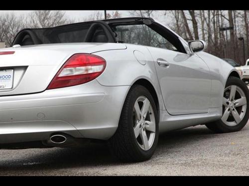 Mercedes-Benz SLK Class 2007 photo 2