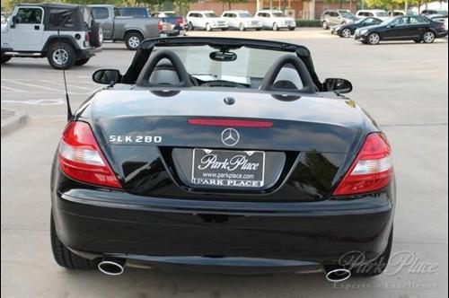 Mercedes-Benz SLK Class 2008 photo 2