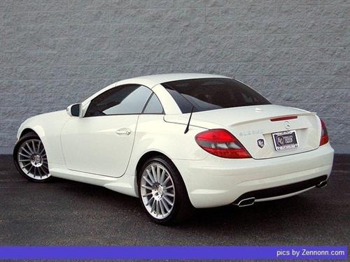 Mercedes-Benz SLK Class 2009 photo 2