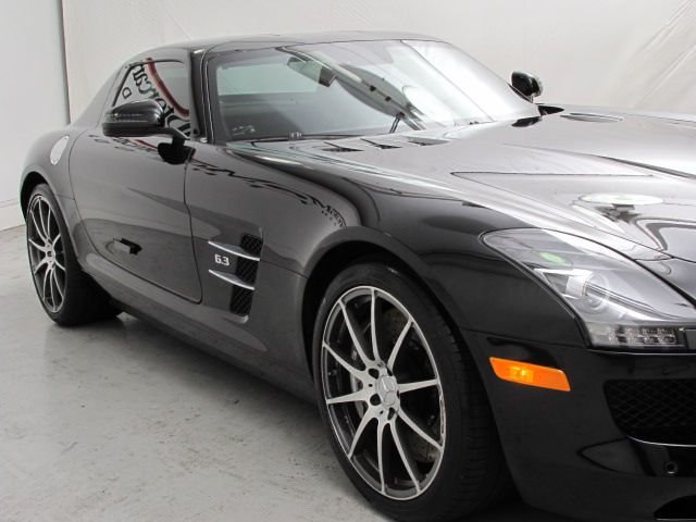 Mercedes-Benz SLS-Class 2011 photo 1