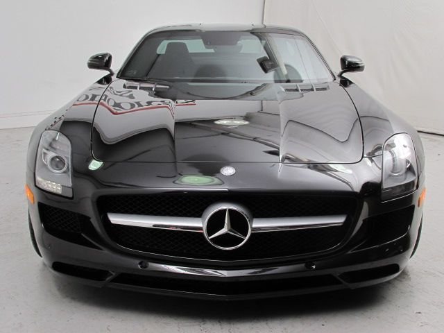 Mercedes-Benz SLS-Class 2011 photo 3