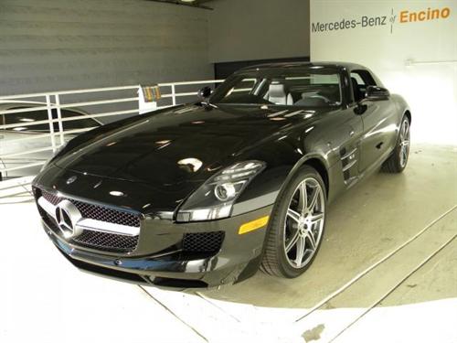 Mercedes-Benz SLS Class 2011 photo 2