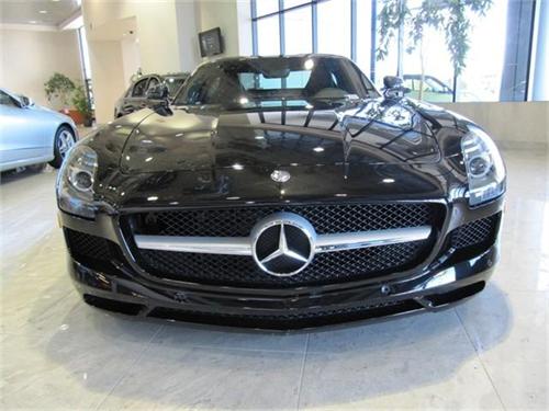 Mercedes-Benz SLS Class 2011 photo 1