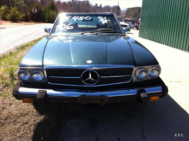 Mercedes-Benz SL Class 1975 photo 1