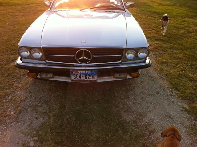 Mercedes-Benz SL Class 1986 photo 2