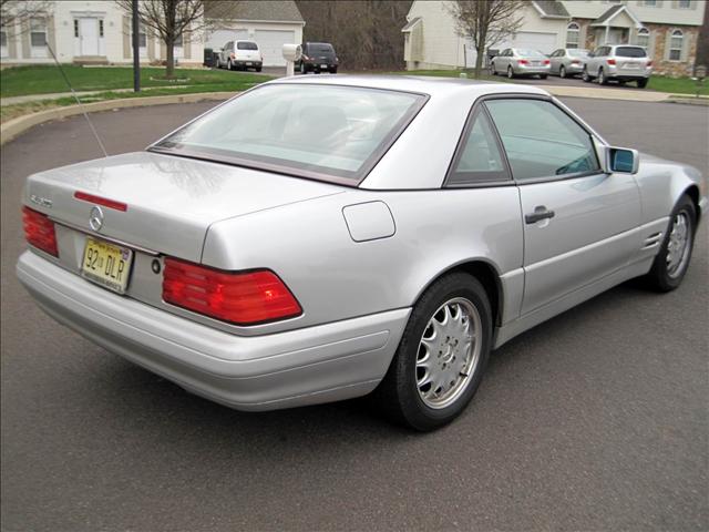 Mercedes-Benz SL Class 1996 photo 2