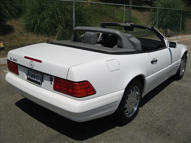 Mercedes-Benz SL Class 1997 photo 1