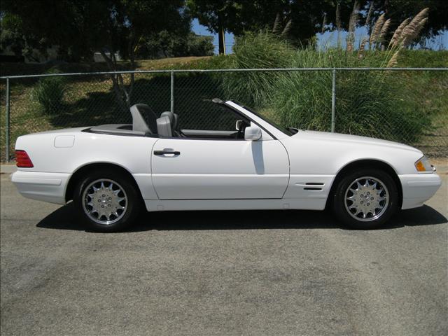 Mercedes-Benz SL Class 1997 photo 2