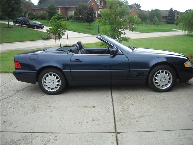 Mercedes-Benz SL Class 1997 photo 1