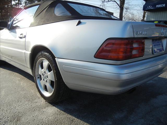 Mercedes-Benz SL Class 1999 photo 2