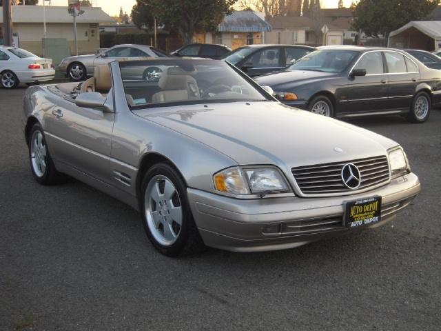 Mercedes-Benz SL Class 1999 photo 2