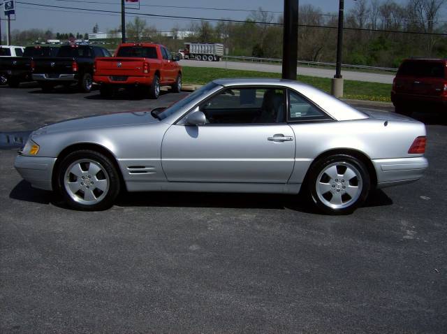 Mercedes-Benz SL Class 1999 photo 2