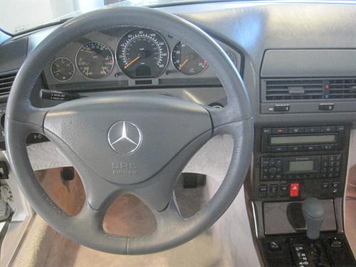 Mercedes-Benz SL Class 1999 photo 3