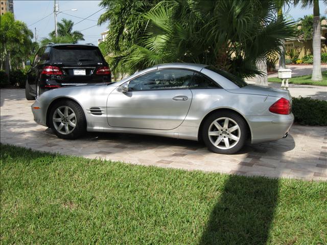 Mercedes-Benz SL Class 2003 photo 3