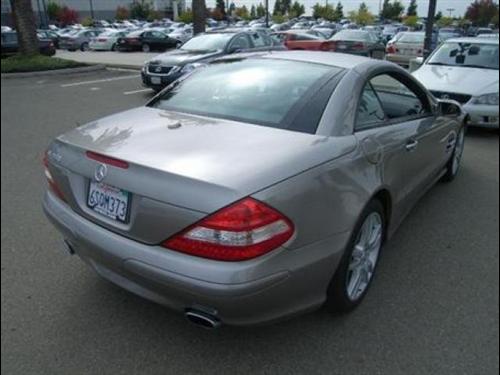 Mercedes-Benz SL Class 2007 photo 2