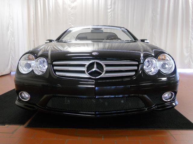 Mercedes-Benz SL Class 2007 photo 2