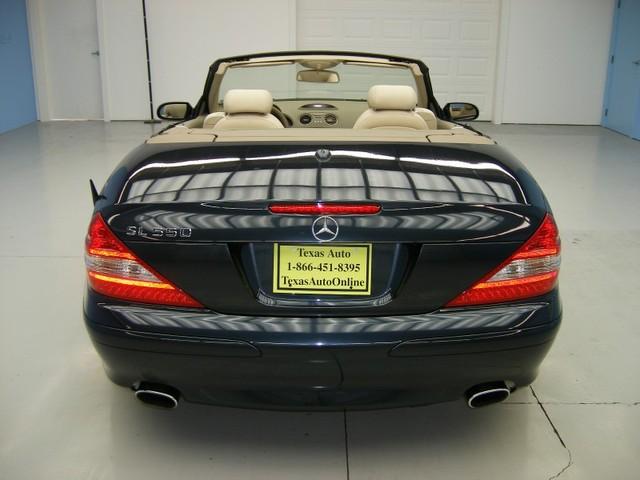 Mercedes-Benz SL Class 2007 photo 4