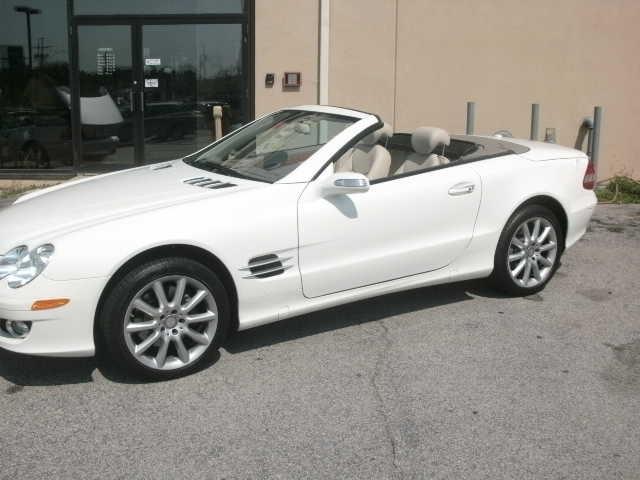 Mercedes-Benz SL Class 2008 photo 4