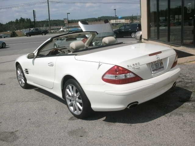 Mercedes-Benz SL Class 2008 photo 5