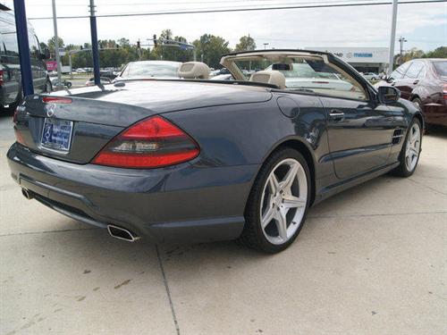 Mercedes-Benz SL Class 2009 photo 1