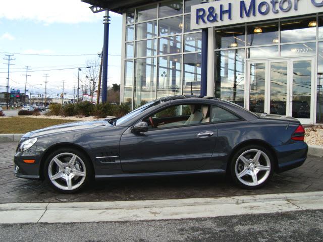 Mercedes-Benz SL Class 2009 photo 2