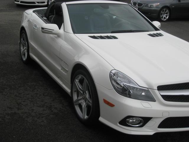 Mercedes-Benz SL Class 2009 photo 2