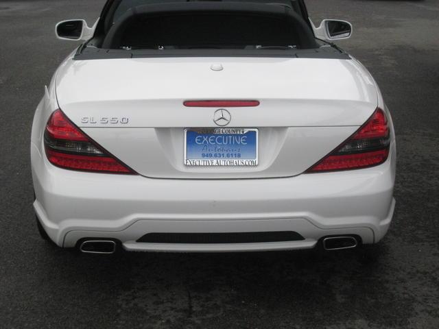 Mercedes-Benz SL Class 2009 photo 3