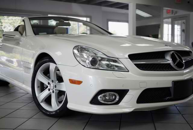 Mercedes-Benz SL Class 2009 photo 1