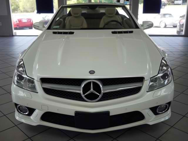 Mercedes-Benz SL Class 2009 photo 2