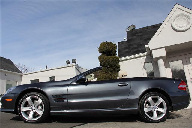 Mercedes-Benz SL Class 2009 photo 4