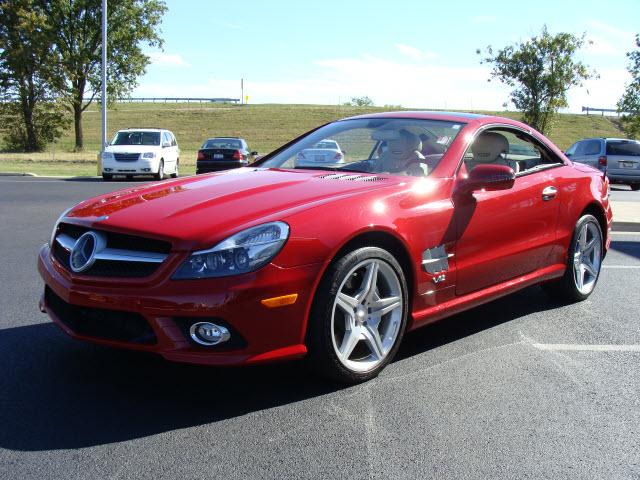 Mercedes-Benz SL Class 2009 photo 2