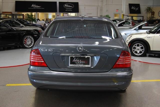 Mercedes-Benz S Class 2006 photo 4