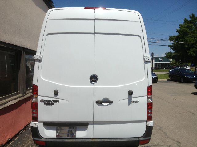 Mercedes-Benz Sprinter 2500 2007 photo 2