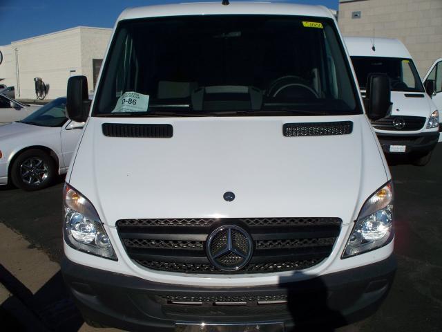 Mercedes-Benz Sprinter 2500 2011 photo 1