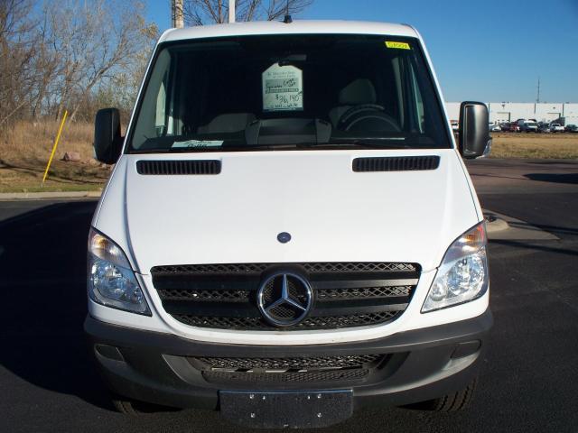 Mercedes-Benz Sprinter 2500 2011 photo 1