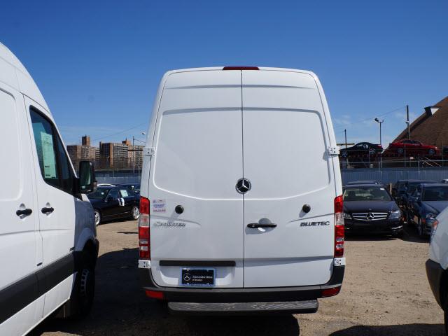 Mercedes-Benz Sprinter 2500 2013 photo 2