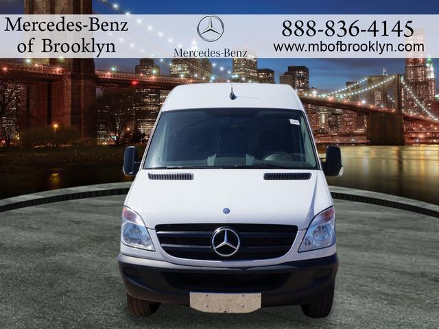 Mercedes-Benz Sprinter 2500 2013 photo 2