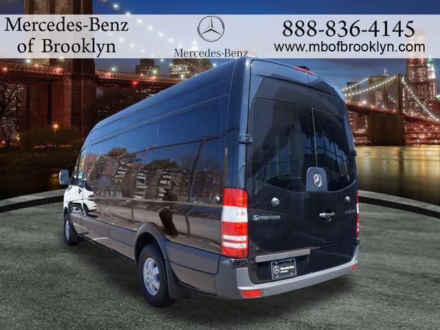 Mercedes-Benz Sprinter 2500 2013 photo 2