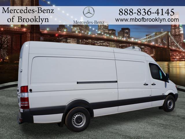 Mercedes-Benz Sprinter 2500 2013 photo 1