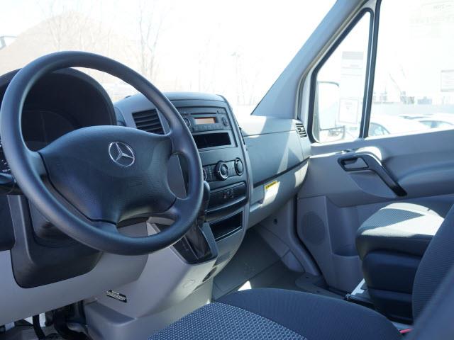 Mercedes-Benz Sprinter 2500 2013 photo 2