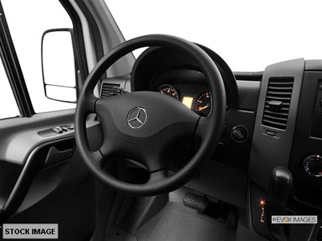 Mercedes-Benz Sprinter 2500 2013 photo 2