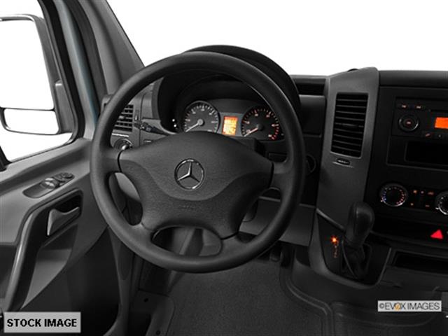 Mercedes-Benz Sprinter 2500 2013 photo 8